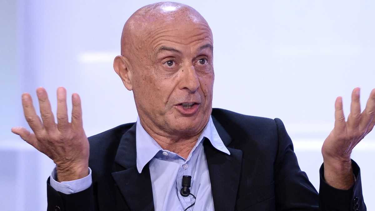 Immagine di "C'è un'evidente correlazione tra immigrazione e Covid, e negarlo fa vincere Salvini". Parla Minniti