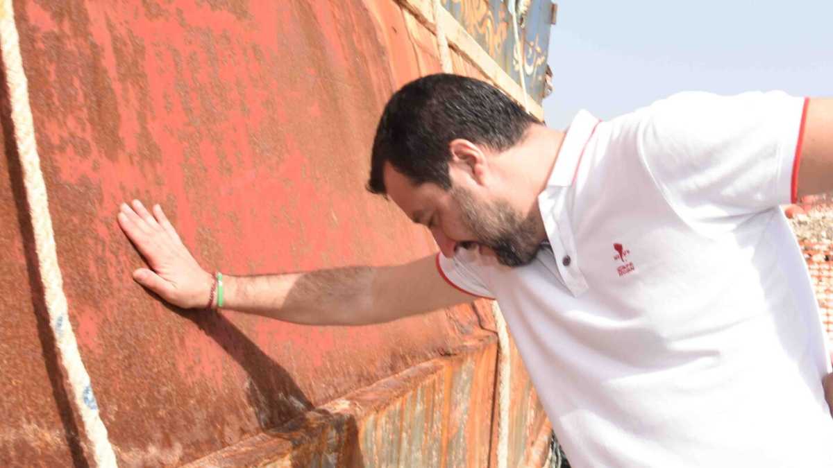 Immagine di Un brodino caldo per Salvini