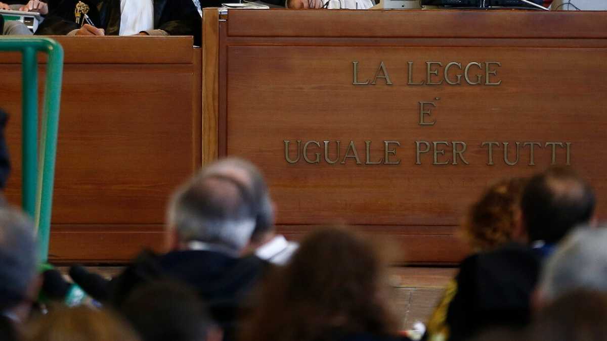 Immagine di Gli alieni dell'antimafia