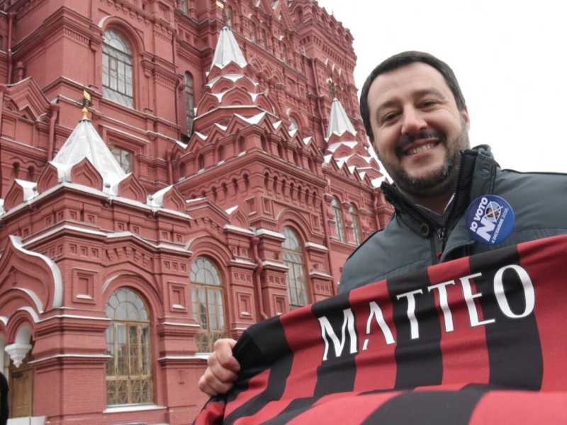 Matteo Salvini a Mosca, nel 2016 (foto LaPresse)