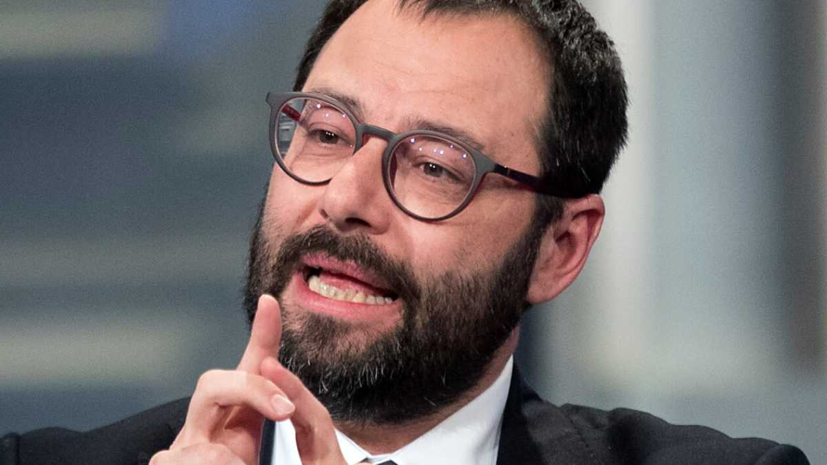 Immagine di Il Pd punta Patuanelli, Zingaretti smentisce di voler andare al governo