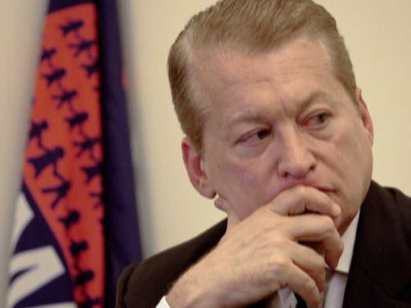 Non c’è il candidato sindaco, ma ecco la prima lista civica (a destra)