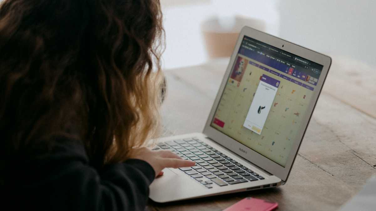 Immagine di “Scusi prof., non ho sentito la domanda”. Voglio scappare di casa