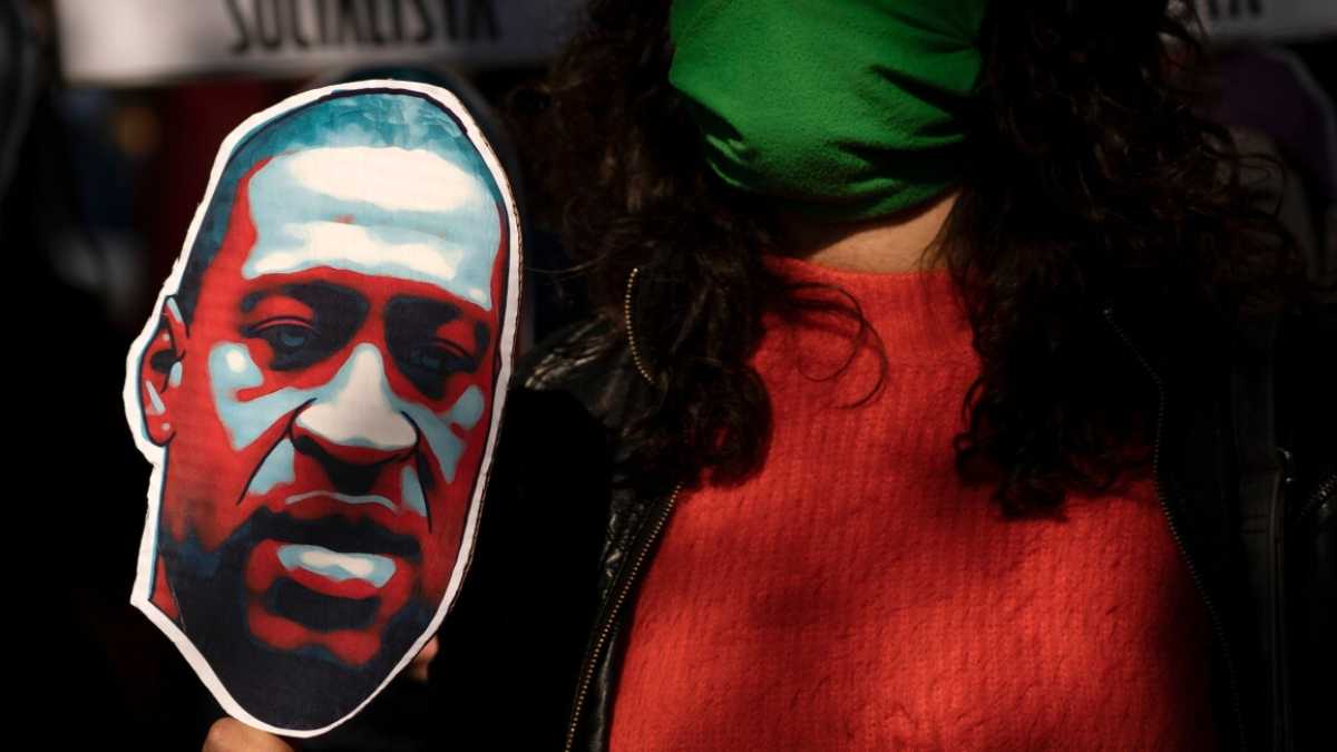 Immagine di Trump che non va al funerale di Floyd e la vera proposta di Confindustria