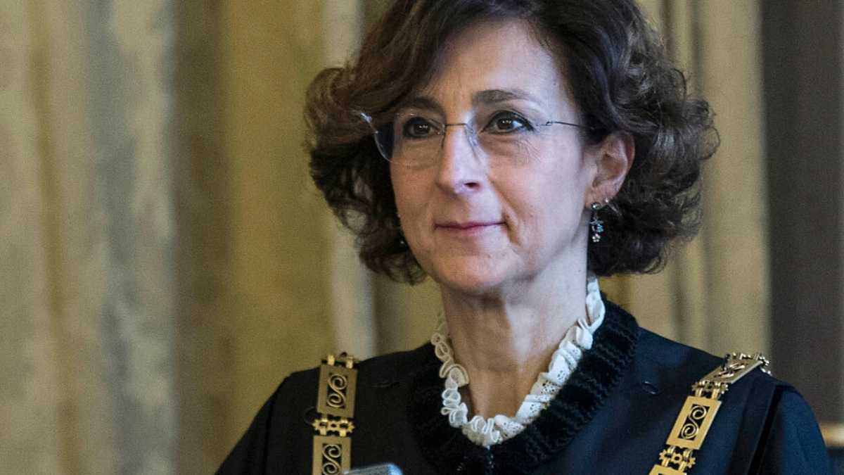 Immagine di Vantaggi di una Consulta che si apre alla società