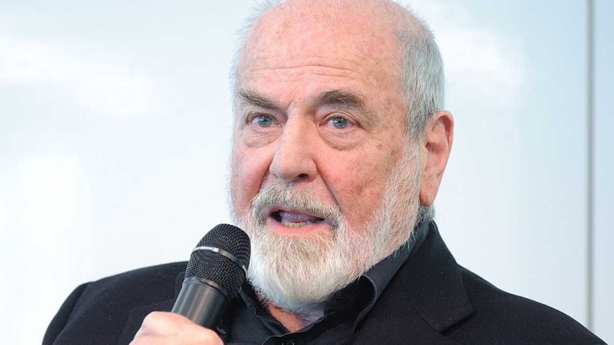Immagine di L'arte dell'Europa. Un'opera di Michelangelo Pistoletto con il Foglio