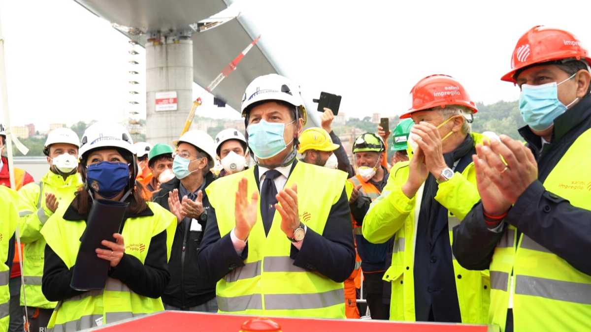 Immagine di Si fa presto a dire Genova