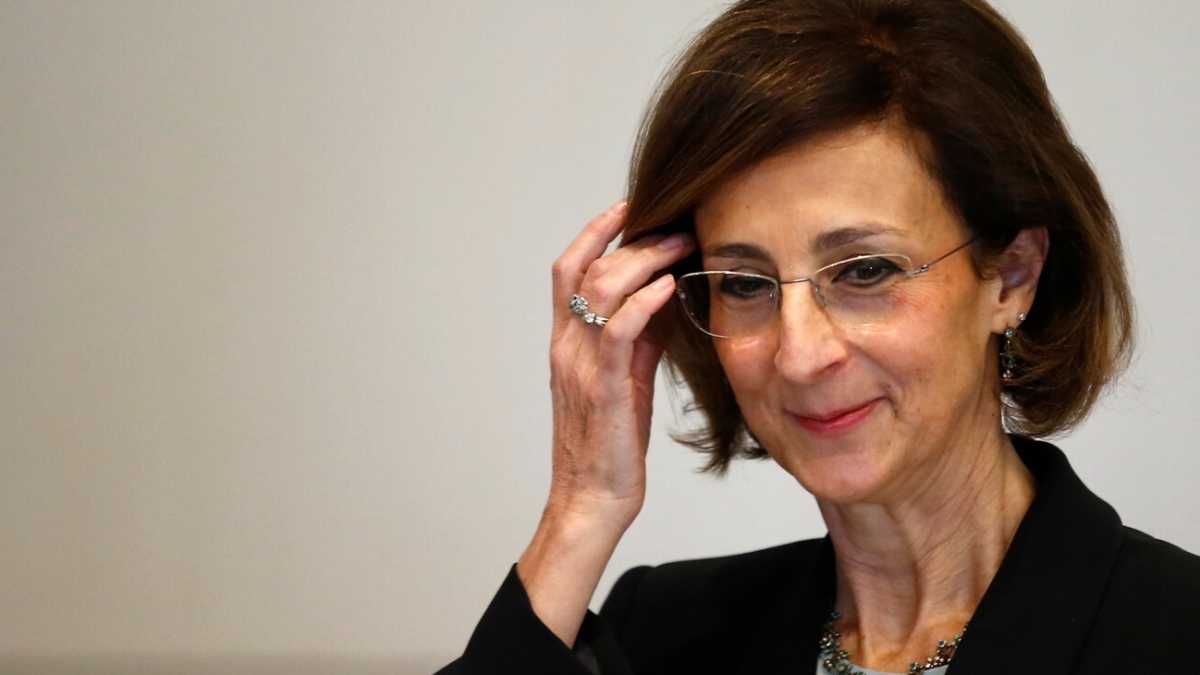 Immagine di Una corte senza mondanità. Lettera a Cartabia
