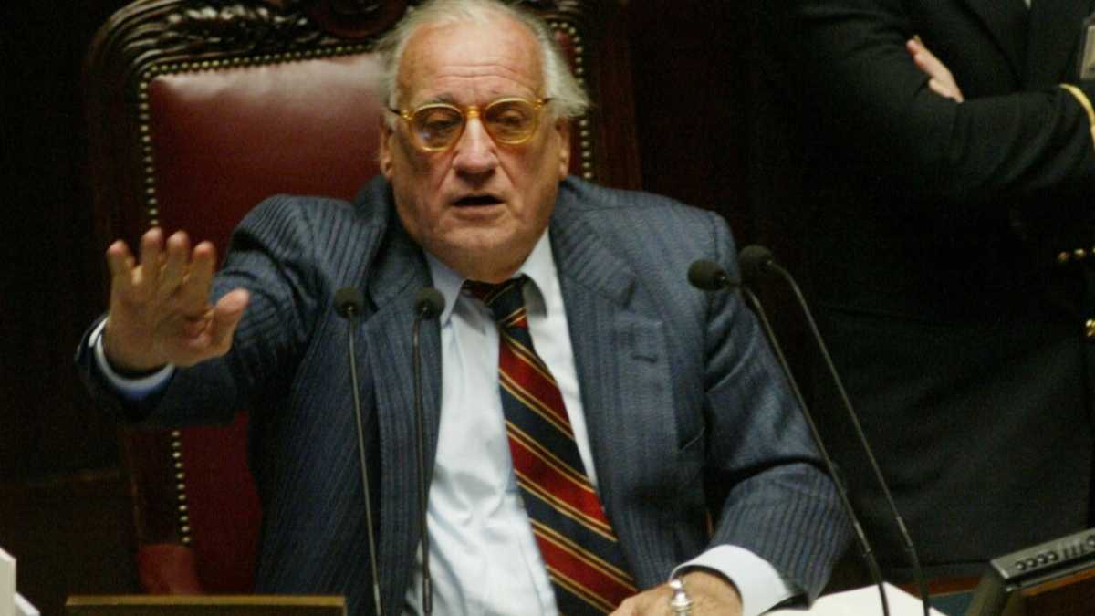 Immagine di Alfredo Biondi e il festival del fariseismo che si oppose al suo decreto