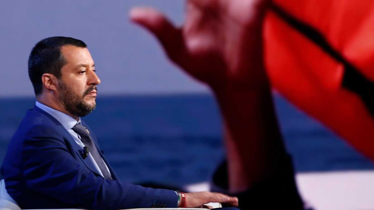 Immagine di Salvini, i porti chiusi e il virus