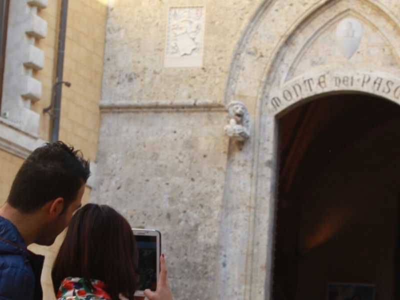 Il bivio del Monte tra stato e mercato