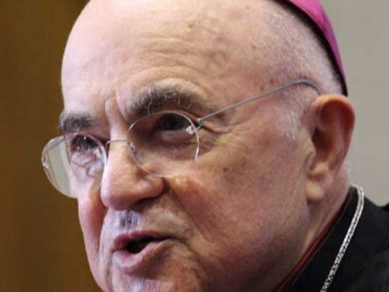 Da oggi i fanatici trumpisti hanno anche un pastore in Vaticano