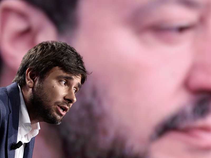Alessandro Di Battista e Matteo Salvini (foto LaPresse)