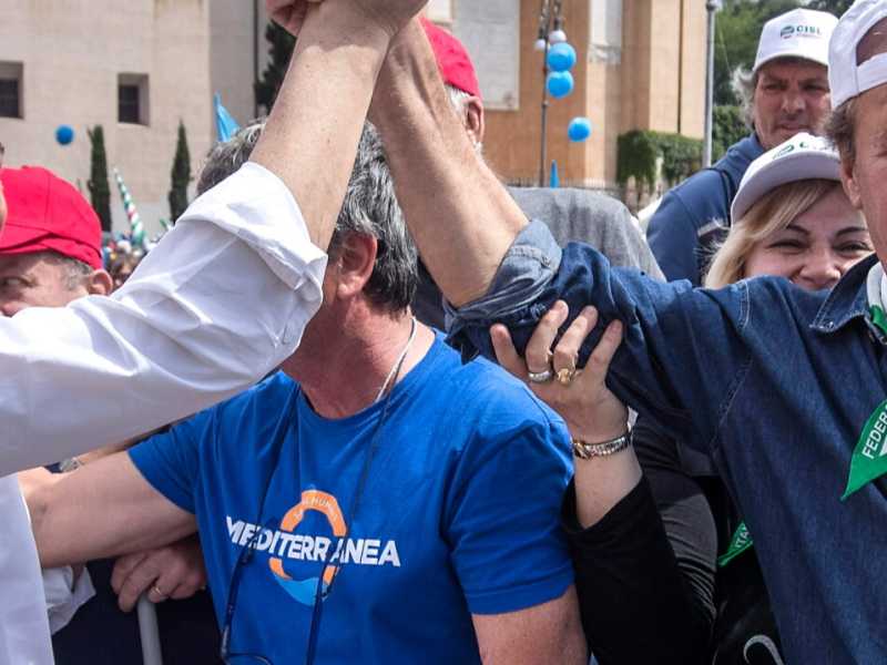 Il segretario del Pd, Nicola Zingaretti, a una manifestazione nazionale dei pensionati nel giugno 2019 (foto LaPresse)