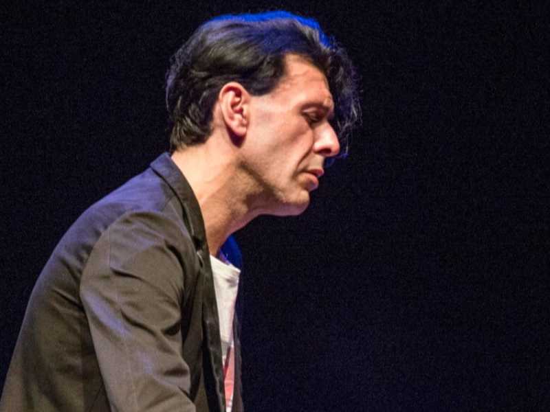 Quegli spasmi involontari e consapevoli slanci che erano entrati nelle nostre vite