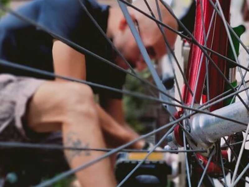 Foto tratta dalla pagina Facebook  Riparazioni Bici a Domicilio Milano Tel. 3897680860