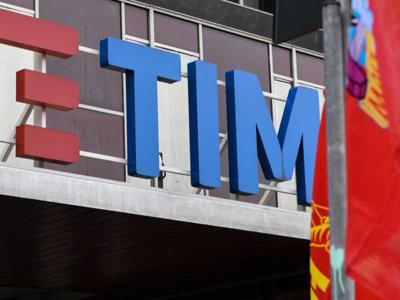 Per le Tlc servono regole e concorrenza, non un monopolista