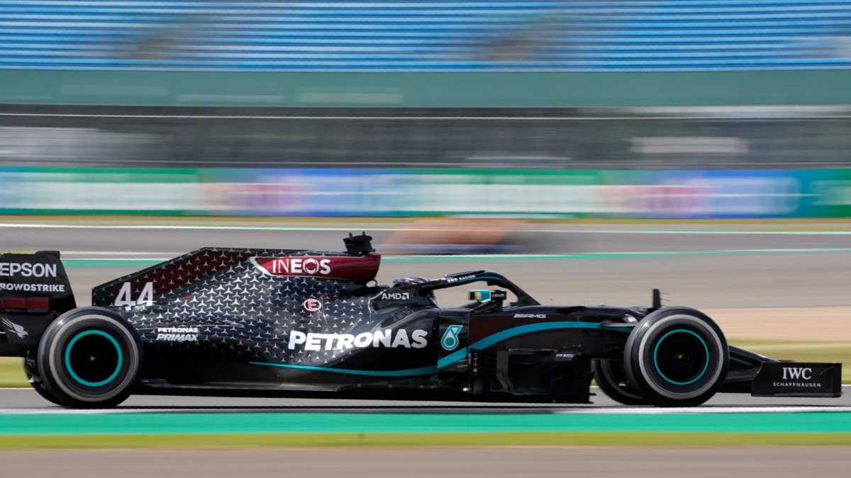 Immagine di L’imbarazzante superiorità della Mercedes e il terzo posto insperato di Leclerc