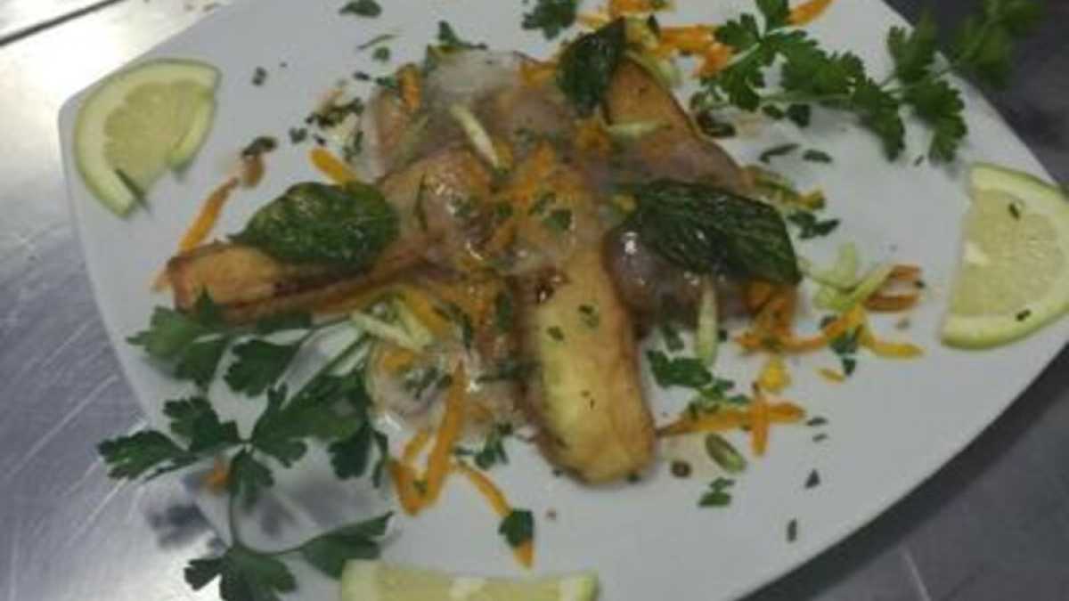 Immagine di Marinata o in padella. Perché sempre più persone hanno iniziato a mangiare le meduse