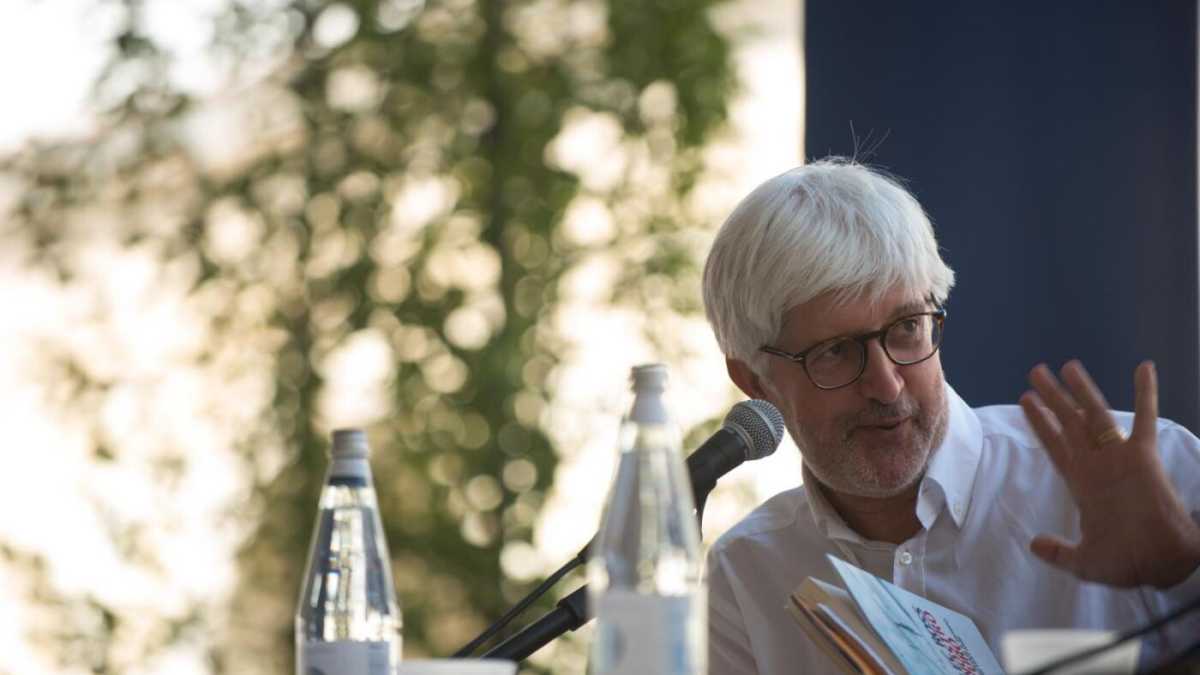 Immagine di Firme in retromarcia