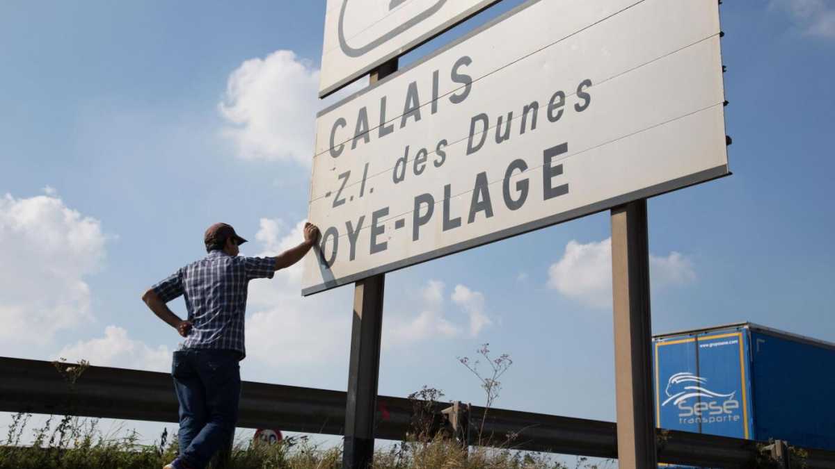 Immagine di Il portavoce di Juppé dice che la Francia chiuderà la frontiera britannica a Calais