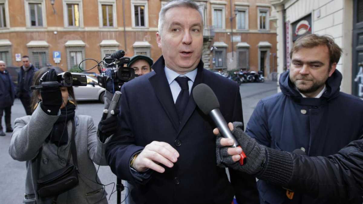 Immagine di Ai ballottaggi avanza il centrodestra, il Pd perde Venezia e Arezzo. Grillo bene in Sicilia