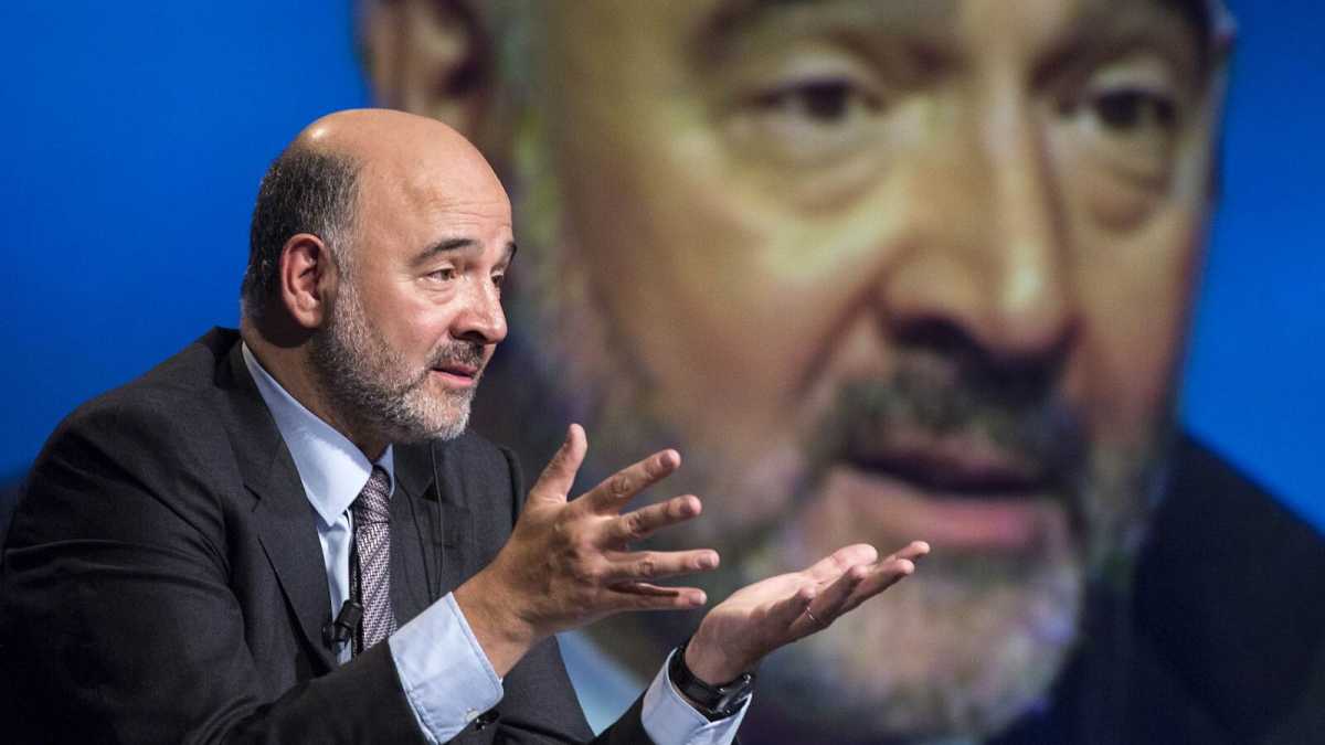 Immagine di Moscovici all'Italia: "Deviazioni importanti sulla legge di Bilancio ma il dialogo prosegue"