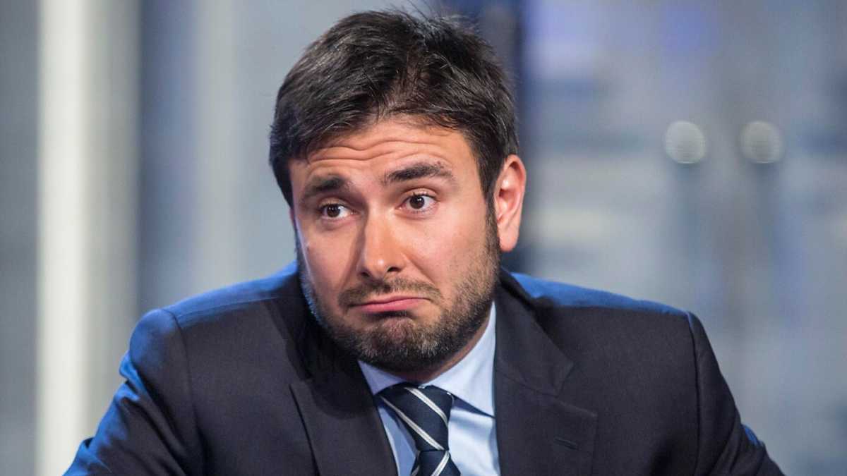 Immagine di “Altro che drink! Dibba tornerà da noi a fare il falegname”