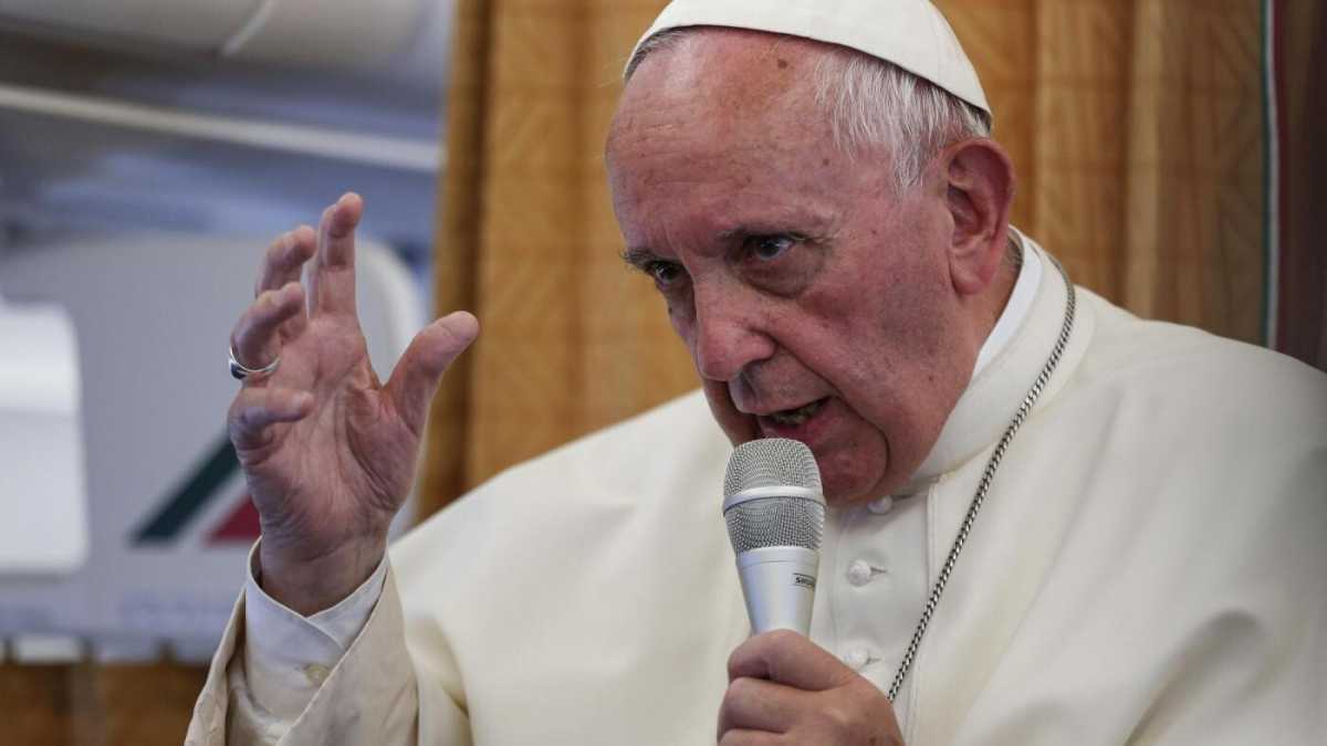 Immagine di Il Papa: "Se parlassi di violenza islamica dovrei parlare anche di quella cattolica"