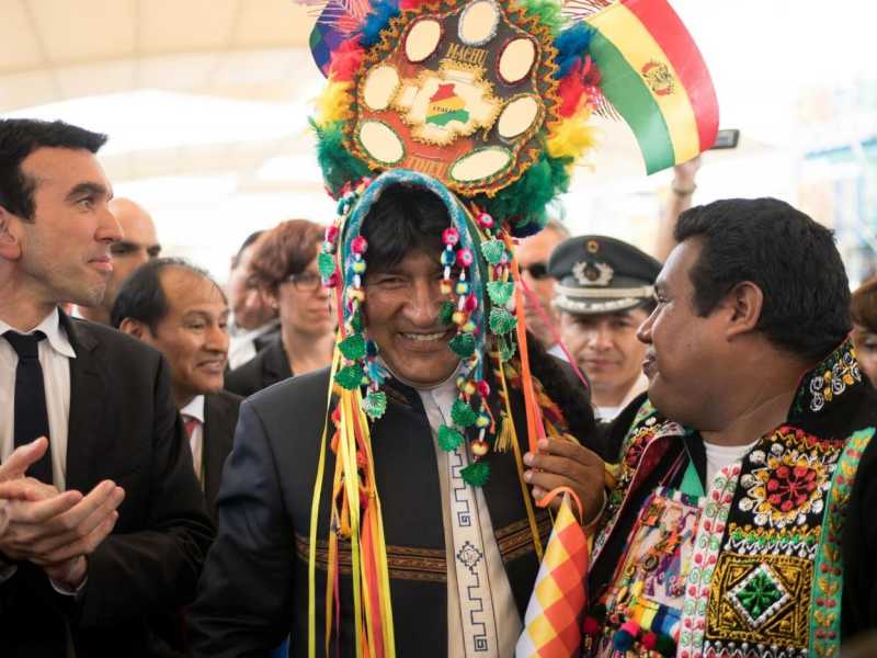 Evo Morales, presidente della Bolivia, in visita all'Expo di Milano (foto LaPresse)