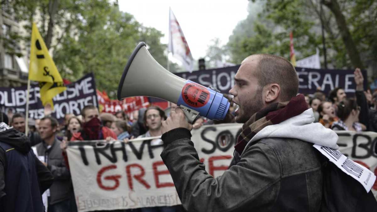 Immagine di A Parigi i sindacati tornano in piazza contro la riforma del Lavoro: decine di feriti