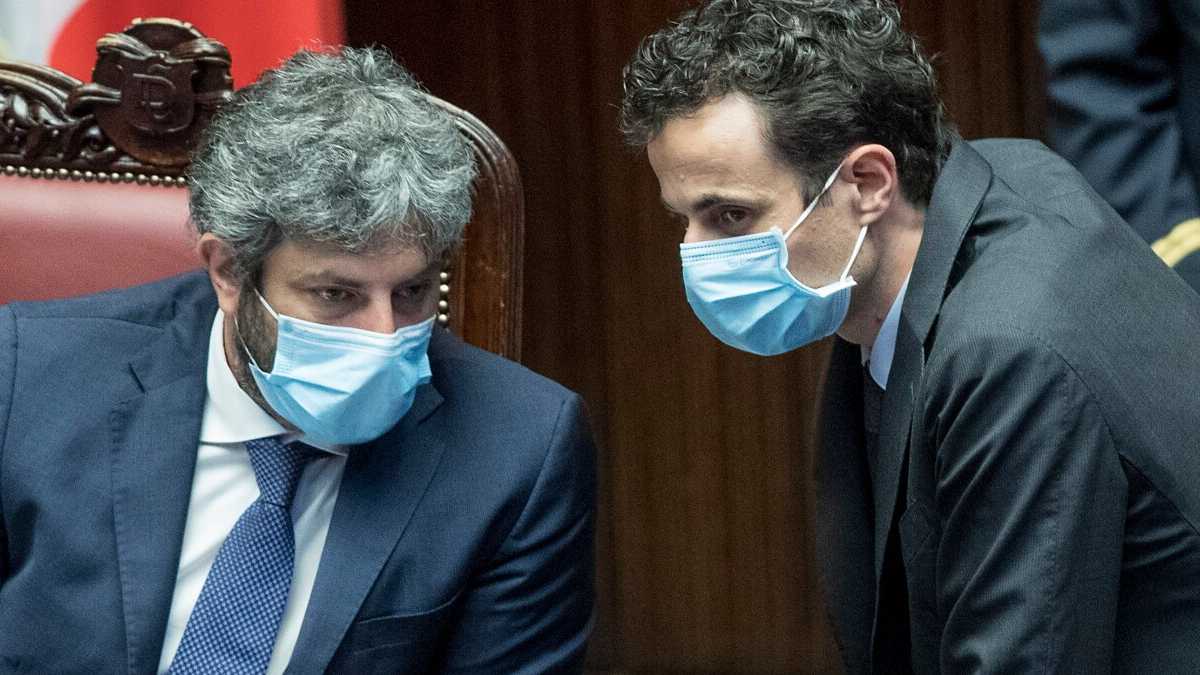 Immagine di M5s nel caos. Il Senato rottama Casaleggio e i deputati tentano la sfiducia al capogruppo