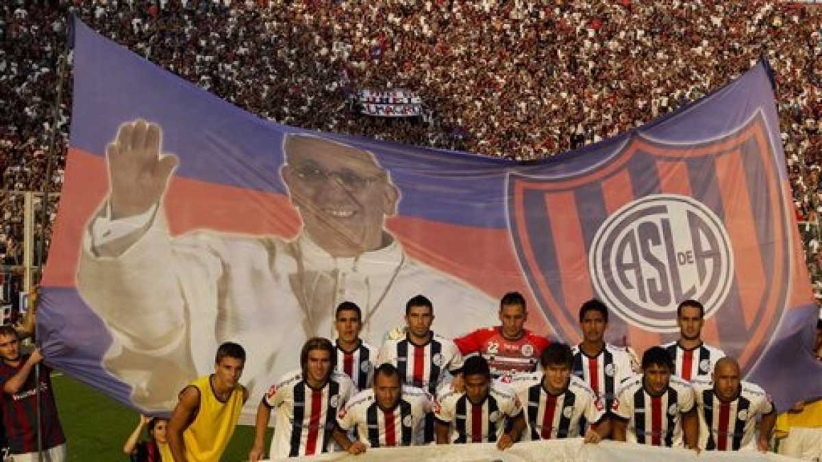 Immagine di I trionfi del San Lorenzo, la prima vera rivoluzione del Papa futbolero