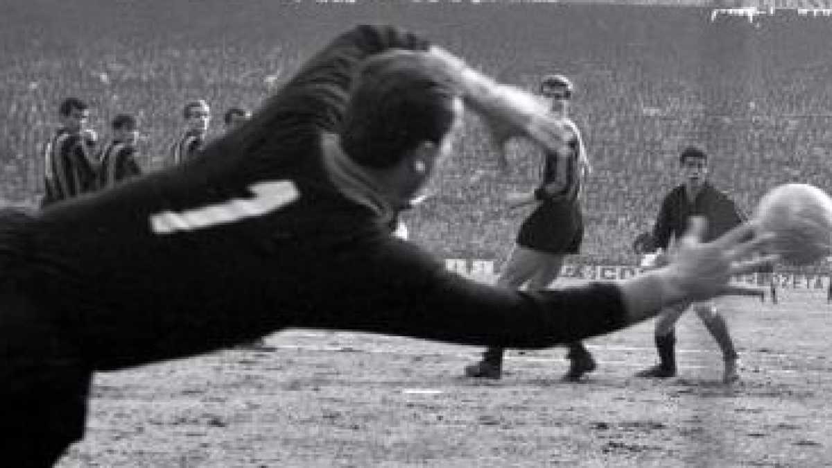 Immagine di La perfetta geometria del calcio di Giuliano Sarti