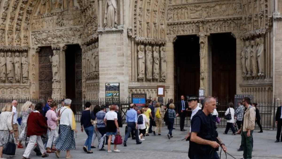 Immagine di Un poliziotto aggredito a Notre Dame