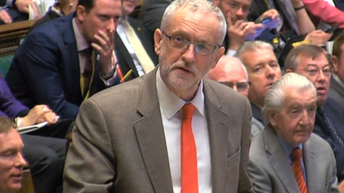 Immagine di Corbyn epura la deputata che voleva deportare gli ebrei negli Stati Uniti
