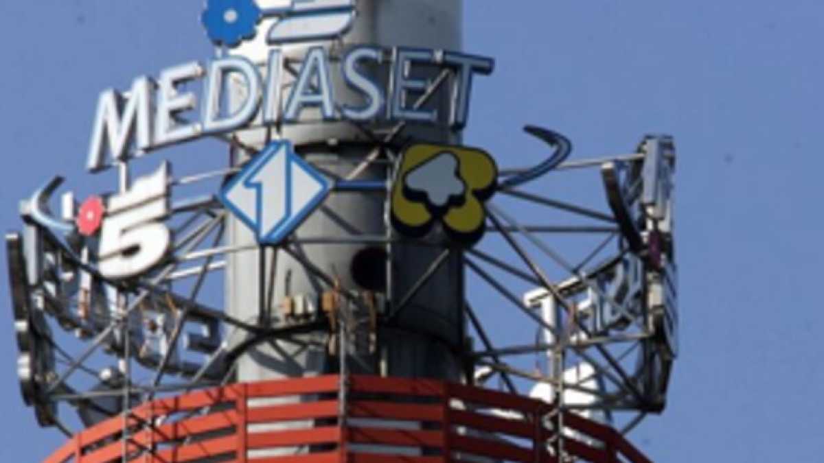 Immagine di La corsa di Mediaset in Borsa, tra strategie e stabilità politica