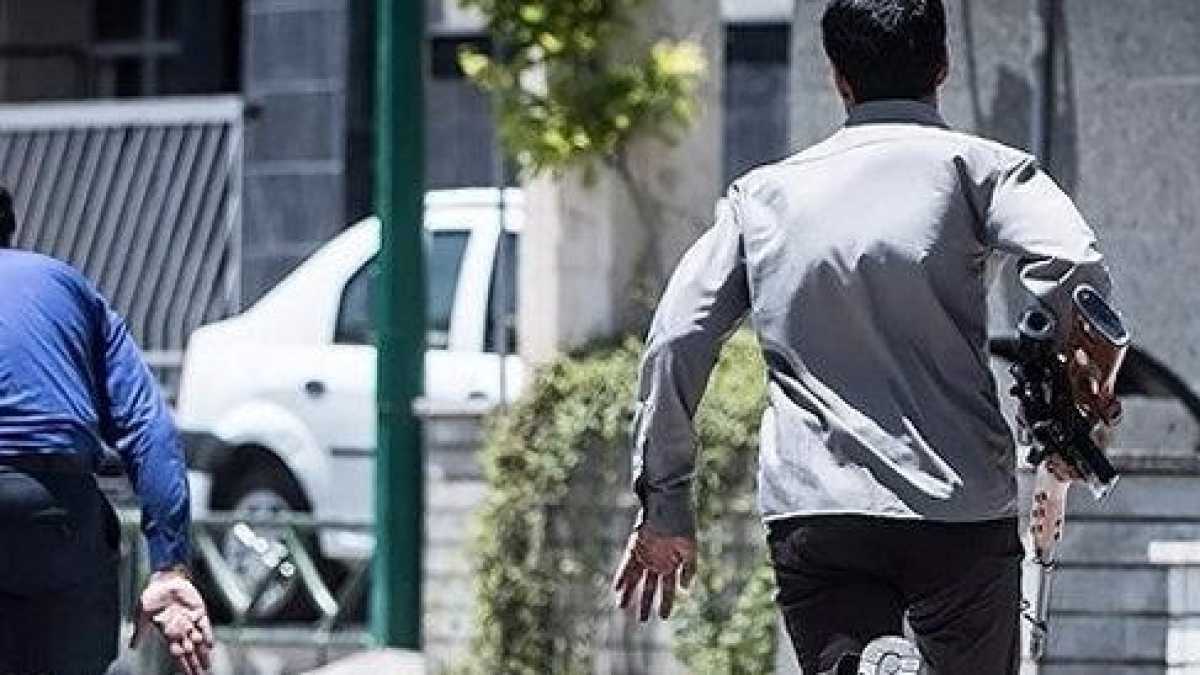 Immagine di Il terrorismo colpisce l'Iran. L'Isis rivendica
