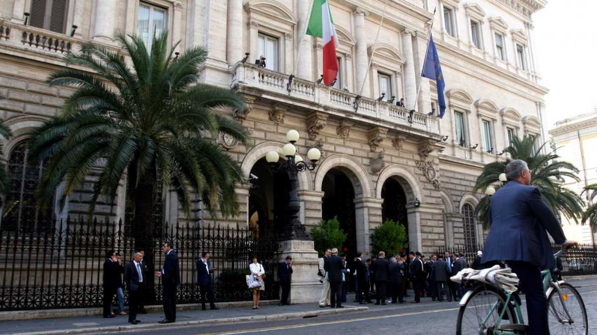 Immagine di Bankitalia: il debito pubblico segna un nuovo record