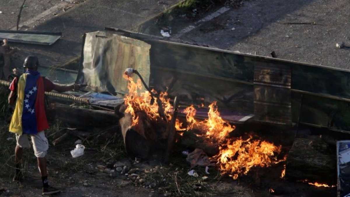 Immagine di Ancora morti durante le proteste nel Venezuela al voto - Così Maduro ha ucciso il Venezuela