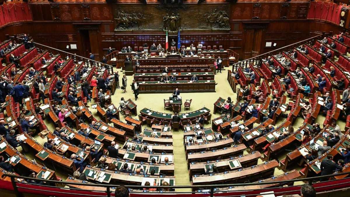Immagine di Il referendum sul taglio del numero dei parlamentari è teppismo antiparlamentare