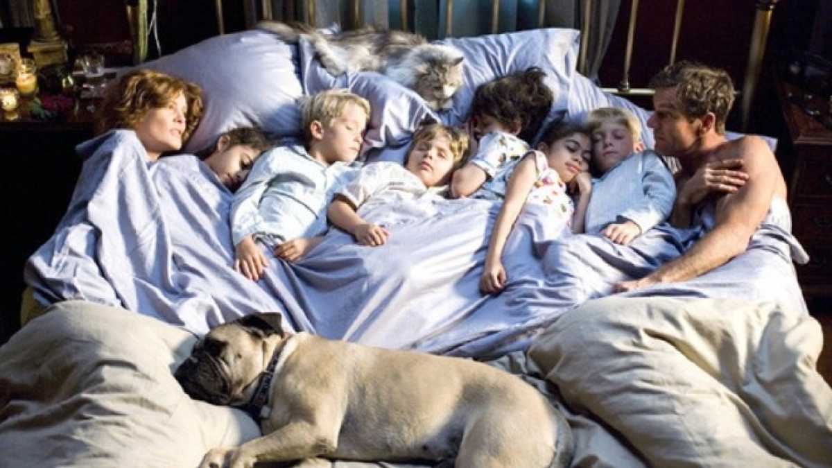 Immagine di Per sopravvivere alla terribile famiglia all inclusive, i figli-ostaggio hanno una sola possibilità: scappare di casa