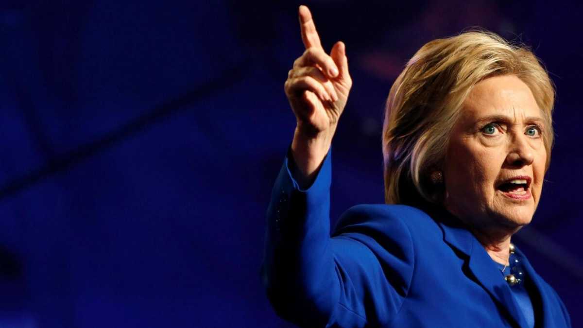 Immagine di Amatemi, maledetti! Perché la vittoriosa Hillary non conquista il cuore degli americani?