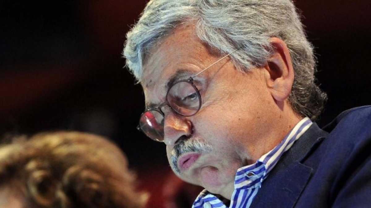 Immagine di La contestazione a D'Alema e l'incontro tra Macron e il principe saudita. Le notizie del giorno, in breve