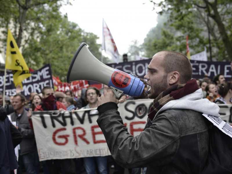 Manifestazione nazionale in Francia contro la legge del Lavoro (foto LaPresse)