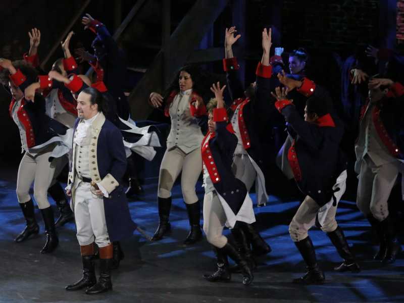 Lin-Manuel Miranda, autore e attore-cantante, nel ruolo del protagonista del musical &ldquo;Hamilton&rdquo; al Richard Rodgers Theatre di Broadway (foto LaPresse)