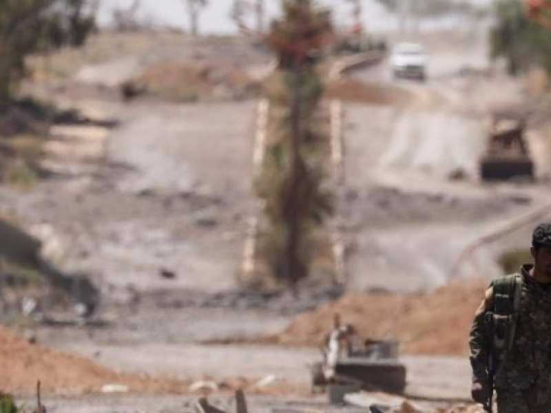 Le forze siriane a Raqqa (foto LaPresse)