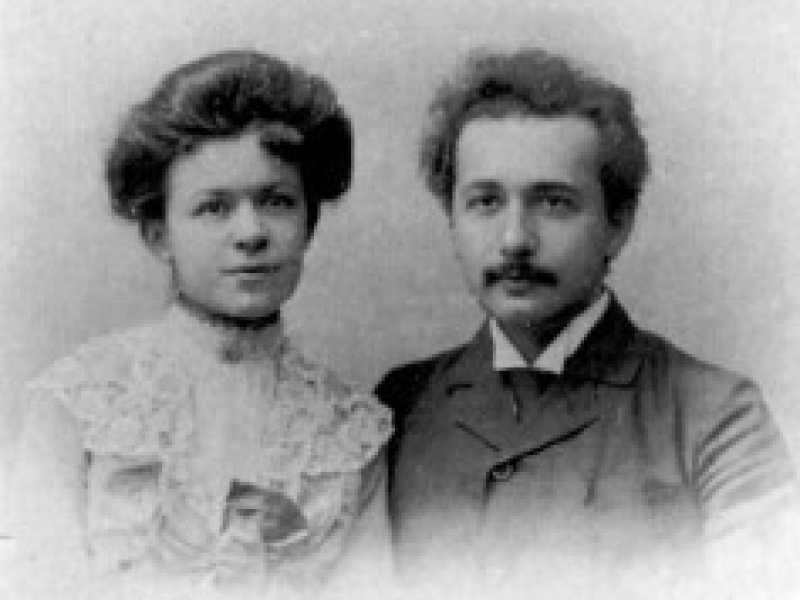 Albert Einstein con la moglie Mileva Maric 