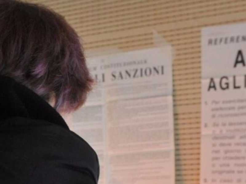 Solo una balla ci salverà dai truffatori della democrazia