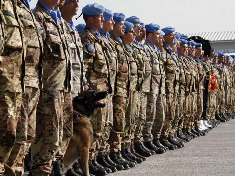 Uomini del contingente italiano Unifil in Libano (Foto Lapresse)